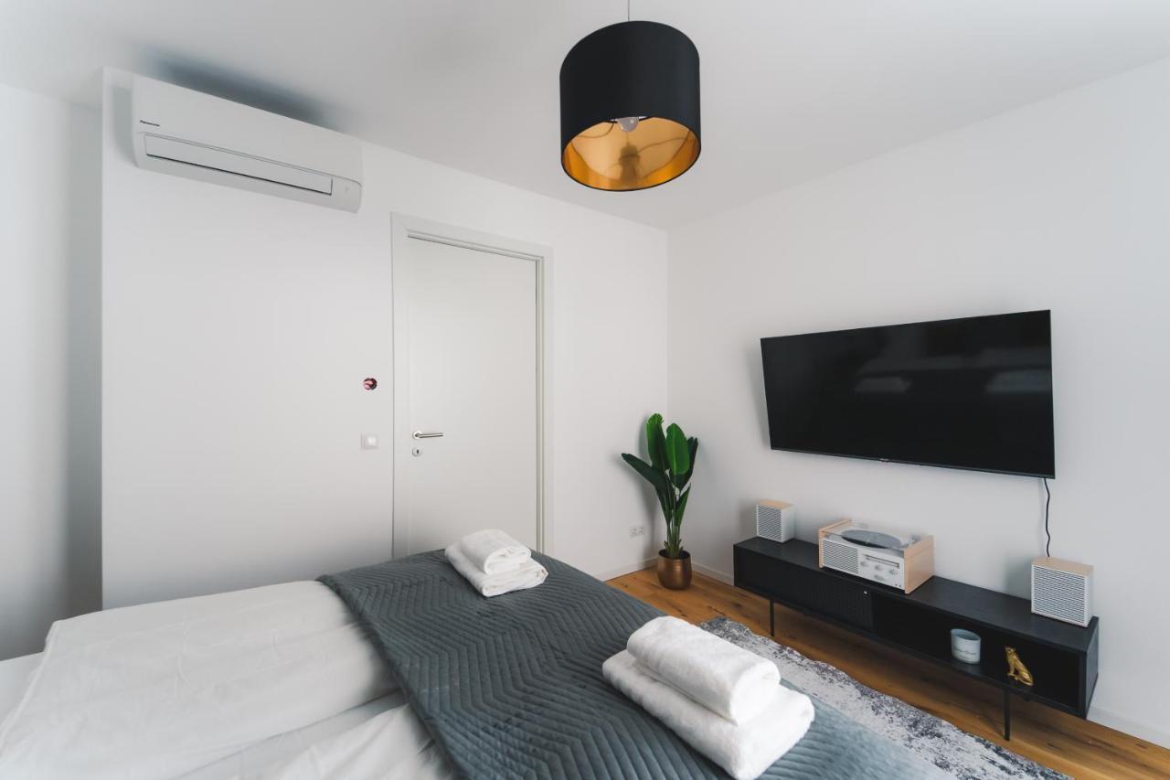 Triangle City Apartment II Вена Экстерьер фото